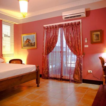 Alongs Garden Bed and Breakfast Heng-ch'un Exterior foto