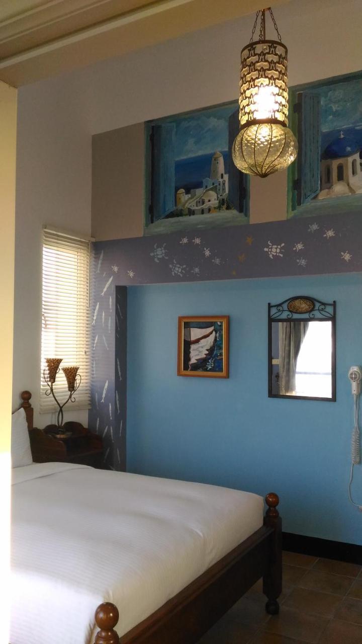 Alongs Garden Bed and Breakfast Heng-ch'un Exterior foto