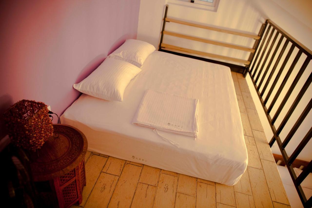 Alongs Garden Bed and Breakfast Heng-ch'un Exterior foto